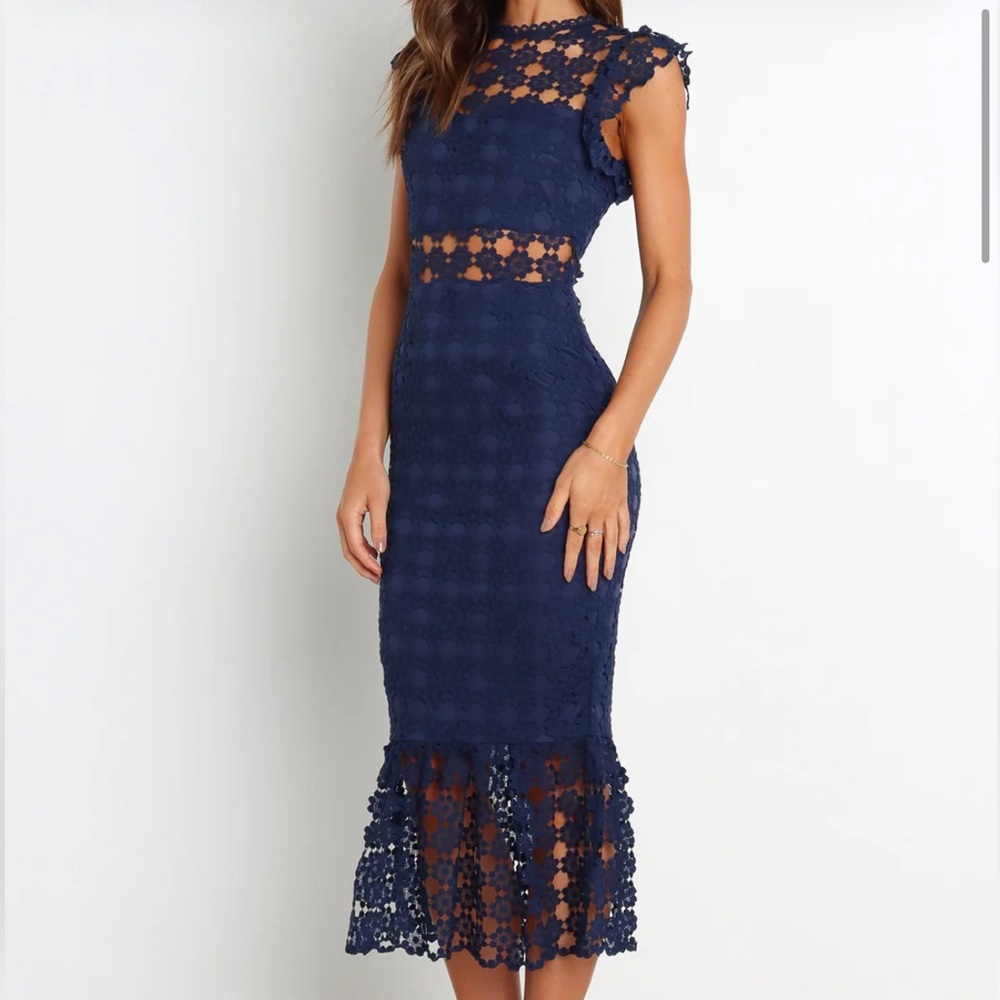 Petal + Pup Lauren Dress Lace Size 4